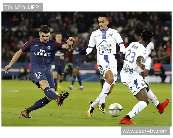 曼城与摩纳哥争夺法乙特鲁瓦18岁前锋德托贝特的转会机会