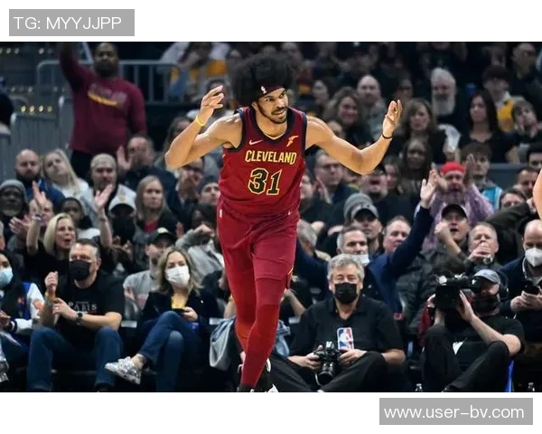 贾勒特阿伦对决文班克，三战全胜场均273分14篮板表现惊艳