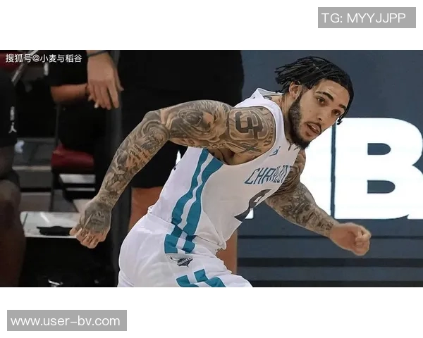 鲍尔兄弟精彩对决二哥利安吉洛现场助威赛后合影温馨分享